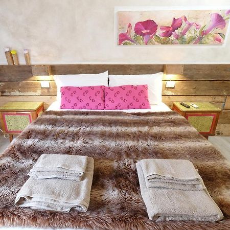 La Turandot Suite With Ac And Wifi Lucca Bagian luar foto