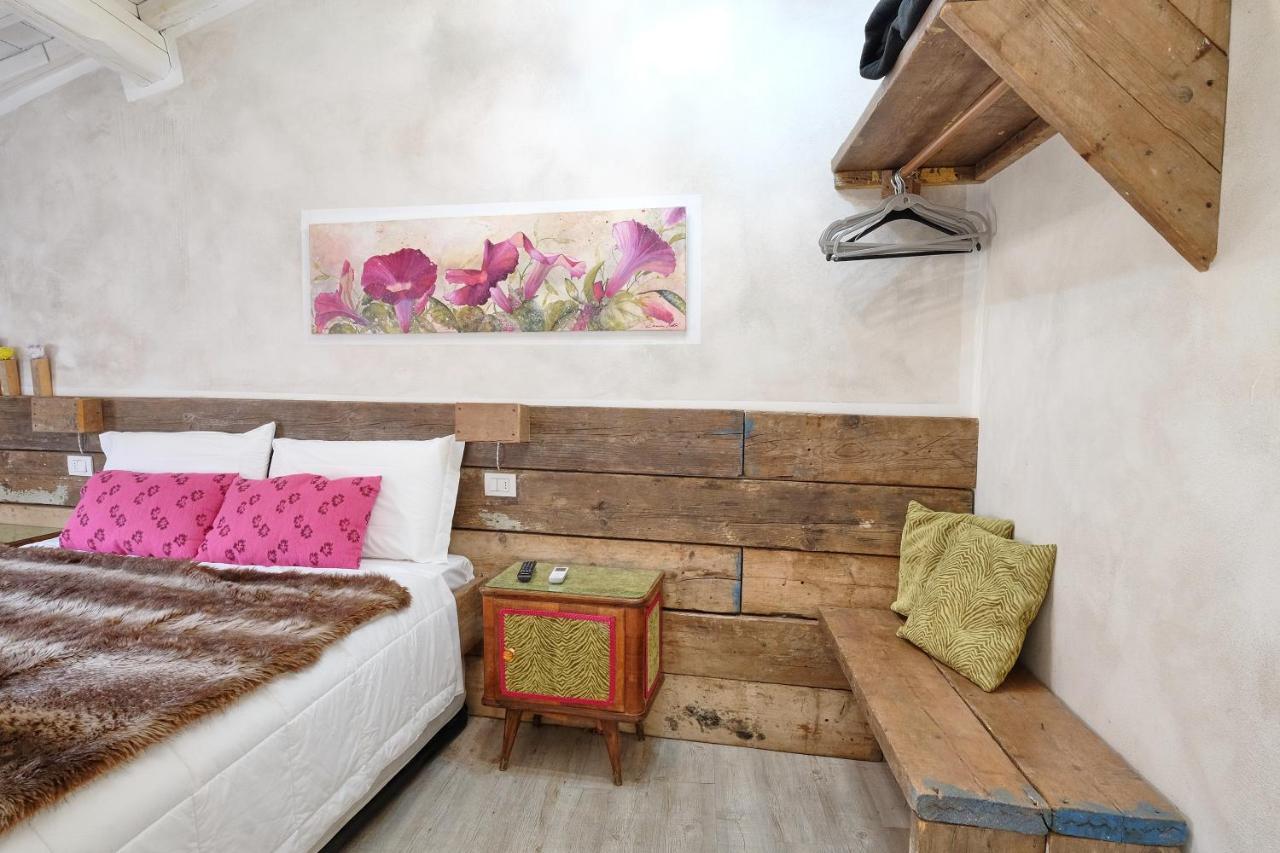 La Turandot Suite With Ac And Wifi Lucca Bagian luar foto